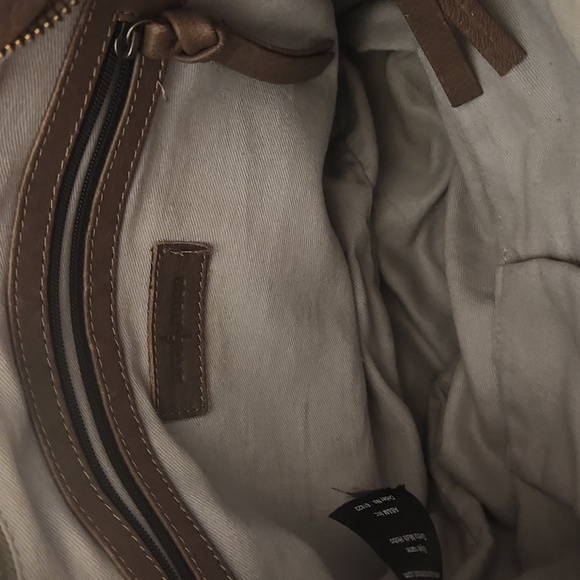 Day & Mood Greta Woven Genuine Leather Shoulder Purse Convertible Backpack Bag - Picture 8 of 15